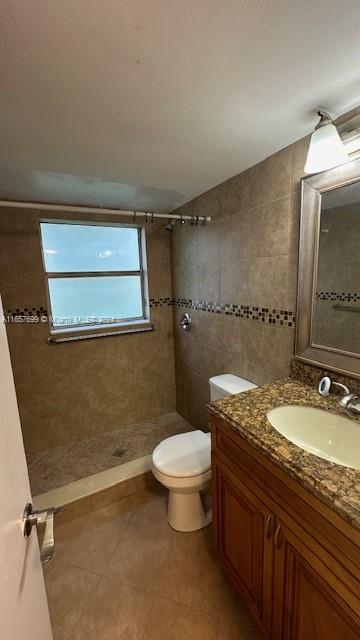 LAKEWOOD VILLAGE - Residential Lease