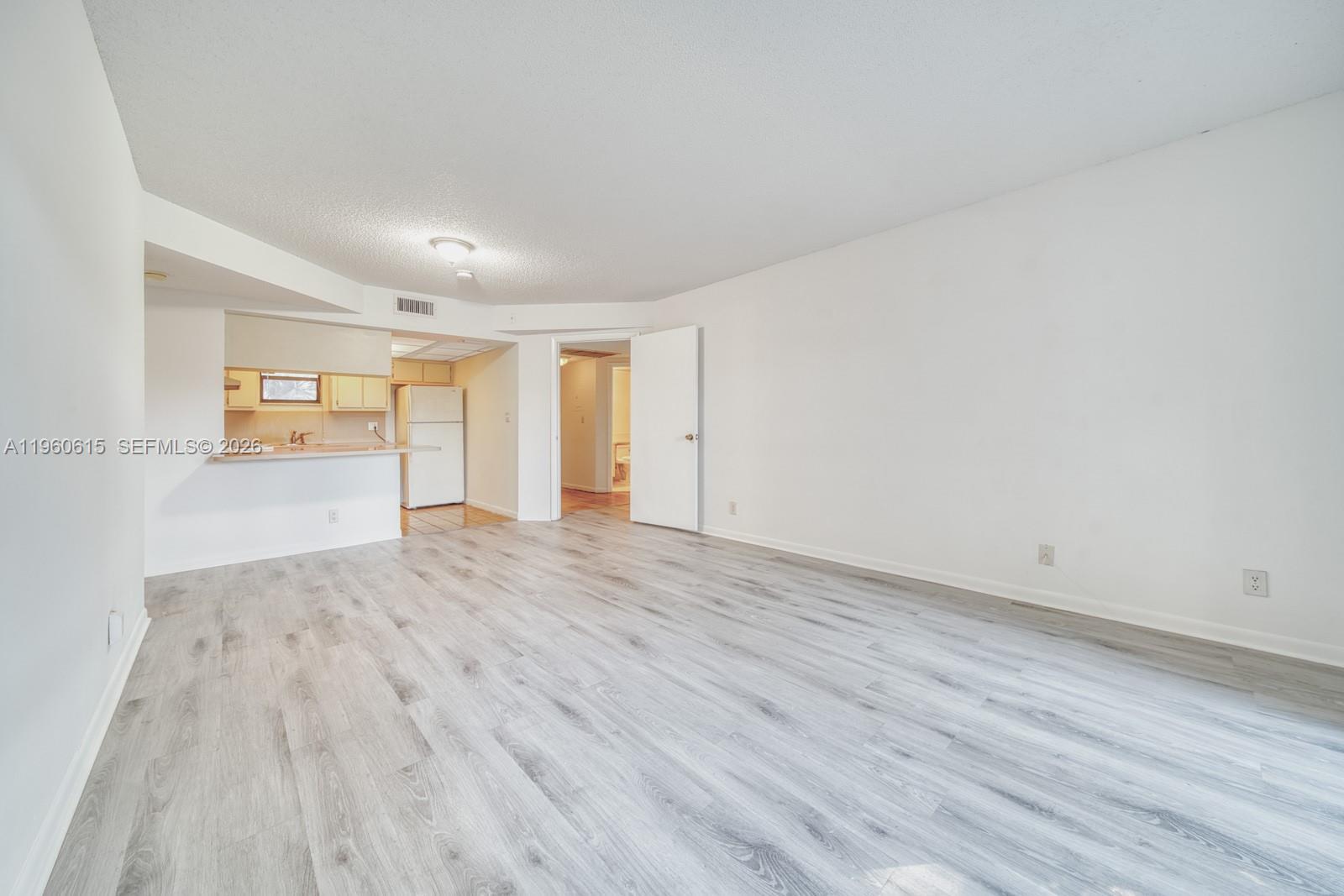 LAS VISTAS AT DORAL CONDO - Residential