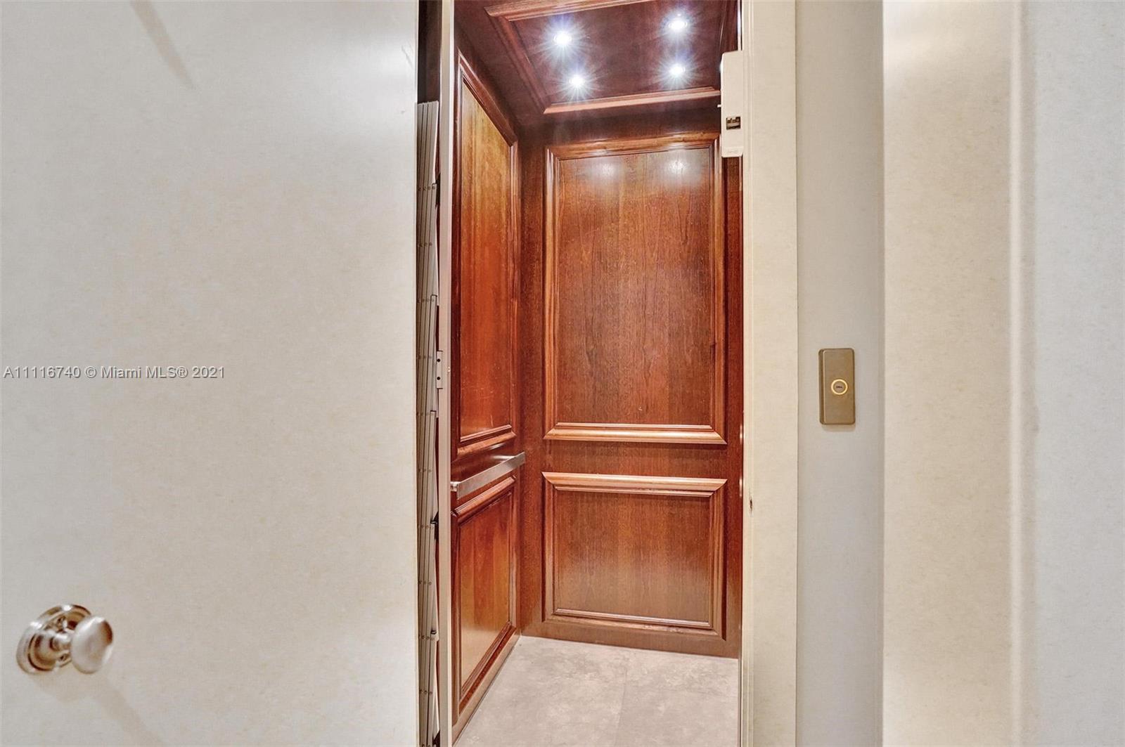 OAK LANE - Residential