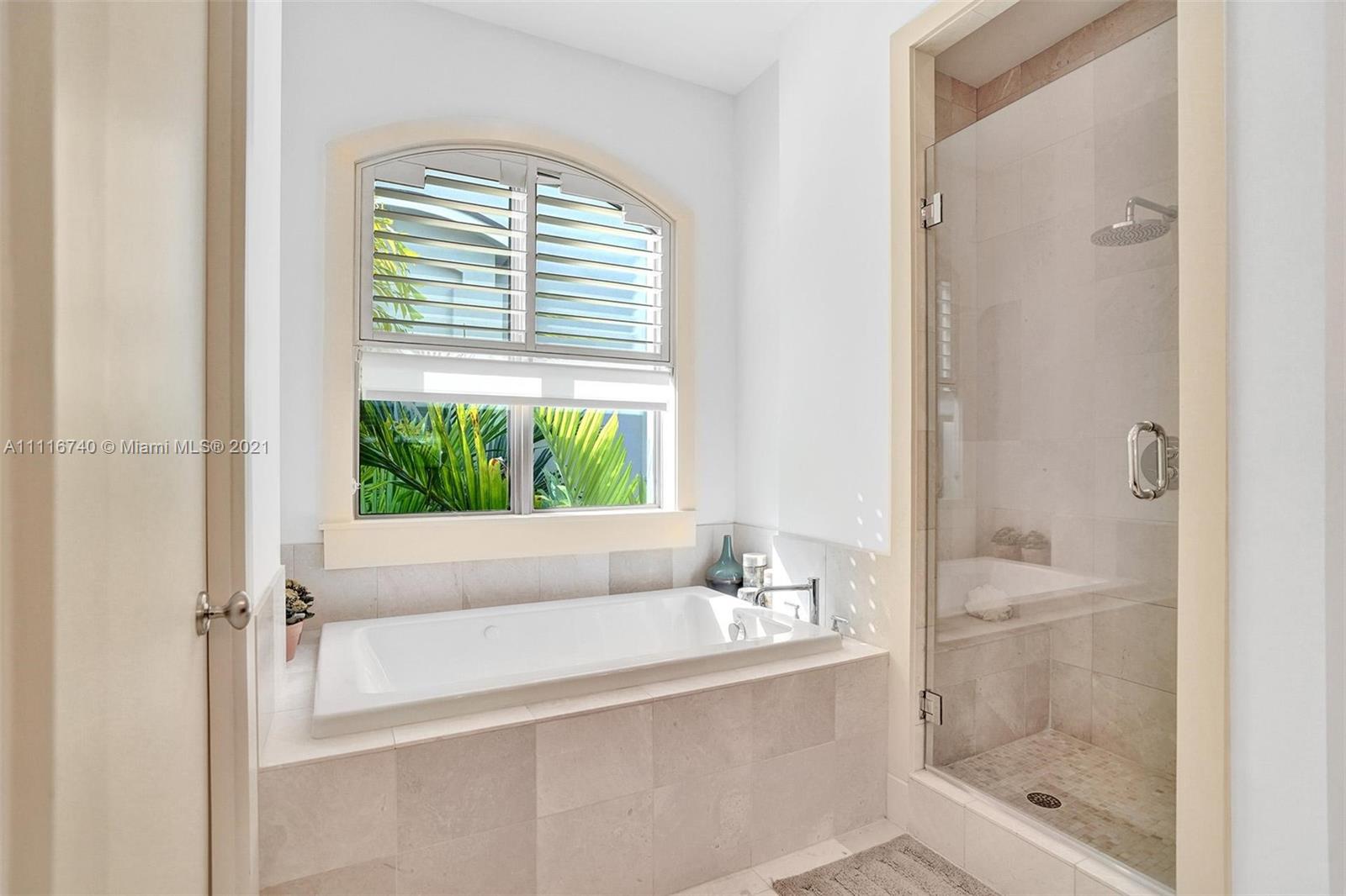 OAK LANE - Residential
