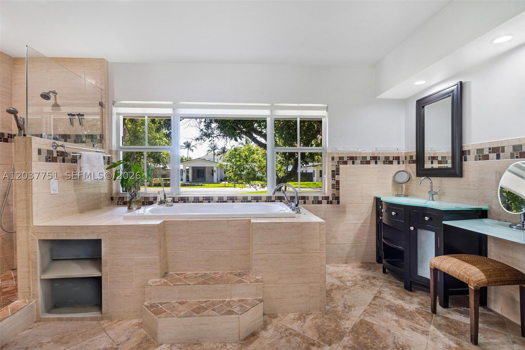 MARK MAX SUB - Residential Lease
