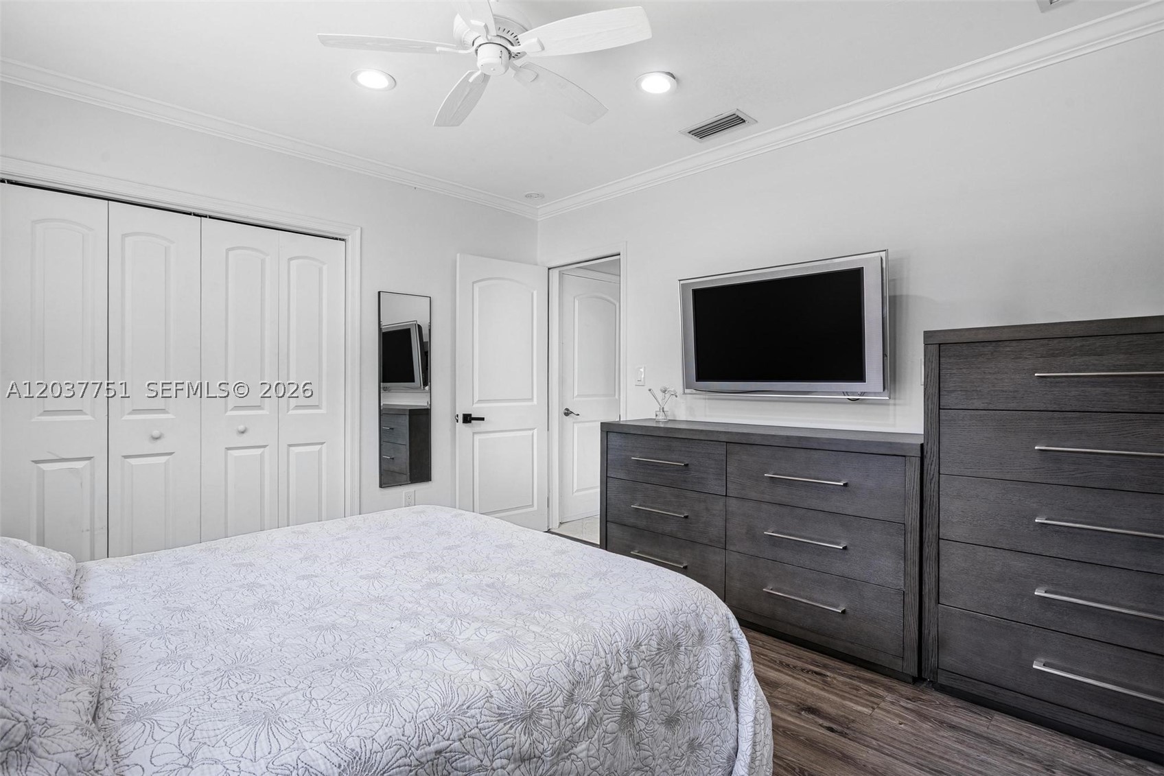 MARK MAX SUB - Residential Lease