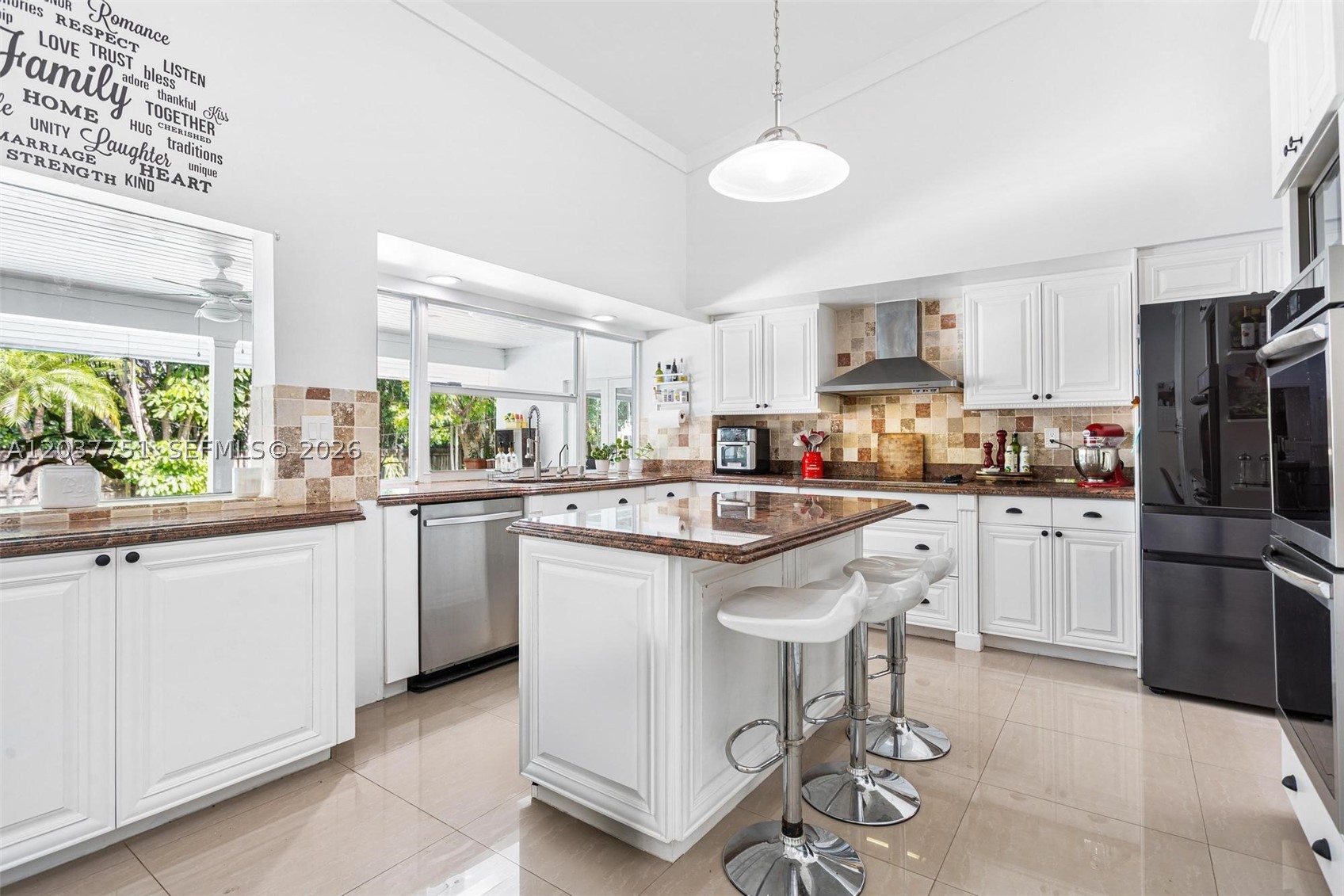 MARK MAX SUB - Residential Lease