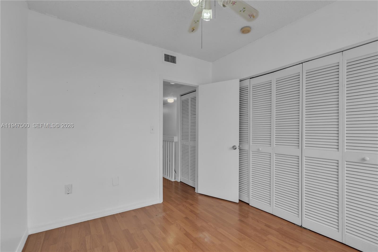 THE OAKVIEW CONDO NO 5 - Residential Lease