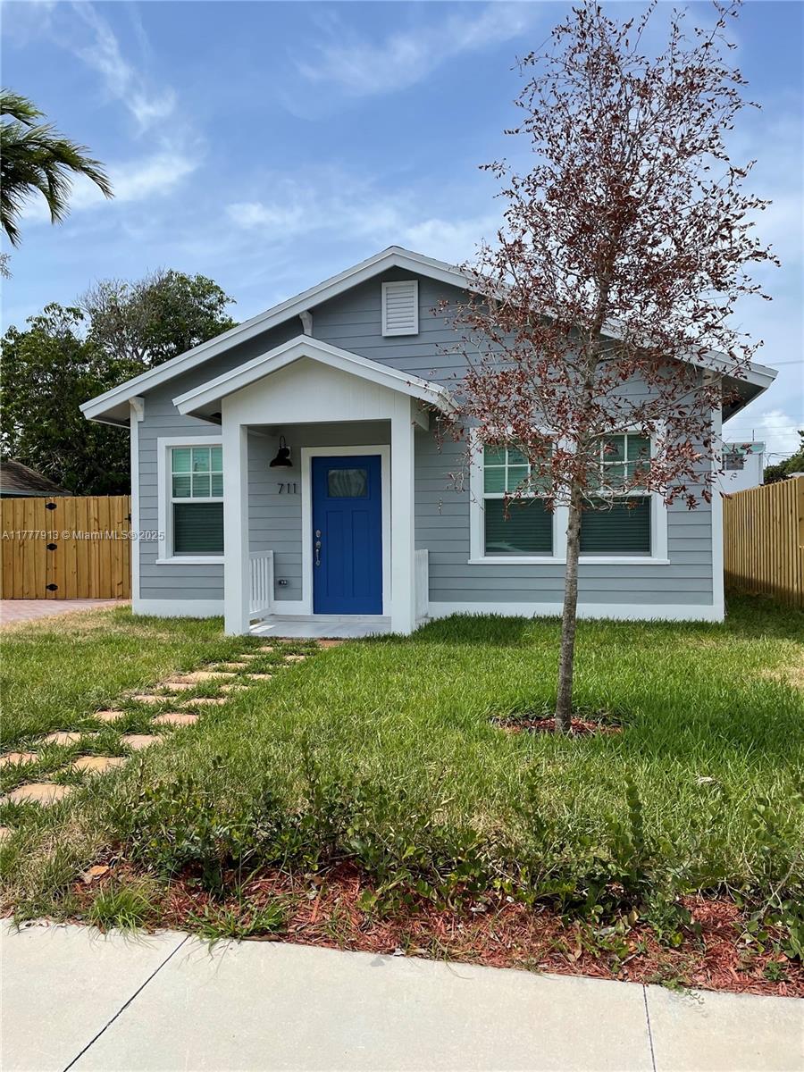 LAKE WORTH TOWN OF - Residential Lease