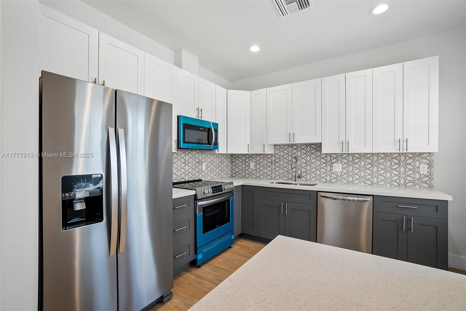 LAKE WORTH TOWN OF - Residential Lease