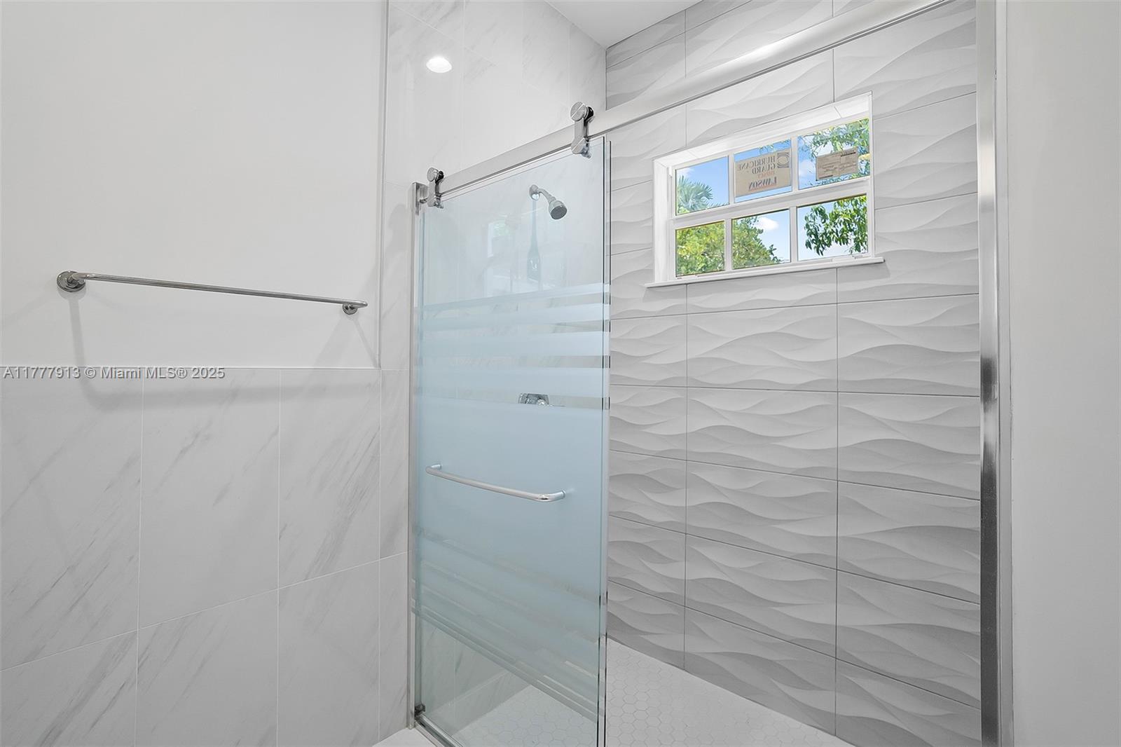LAKE WORTH TOWN OF - Residential Lease