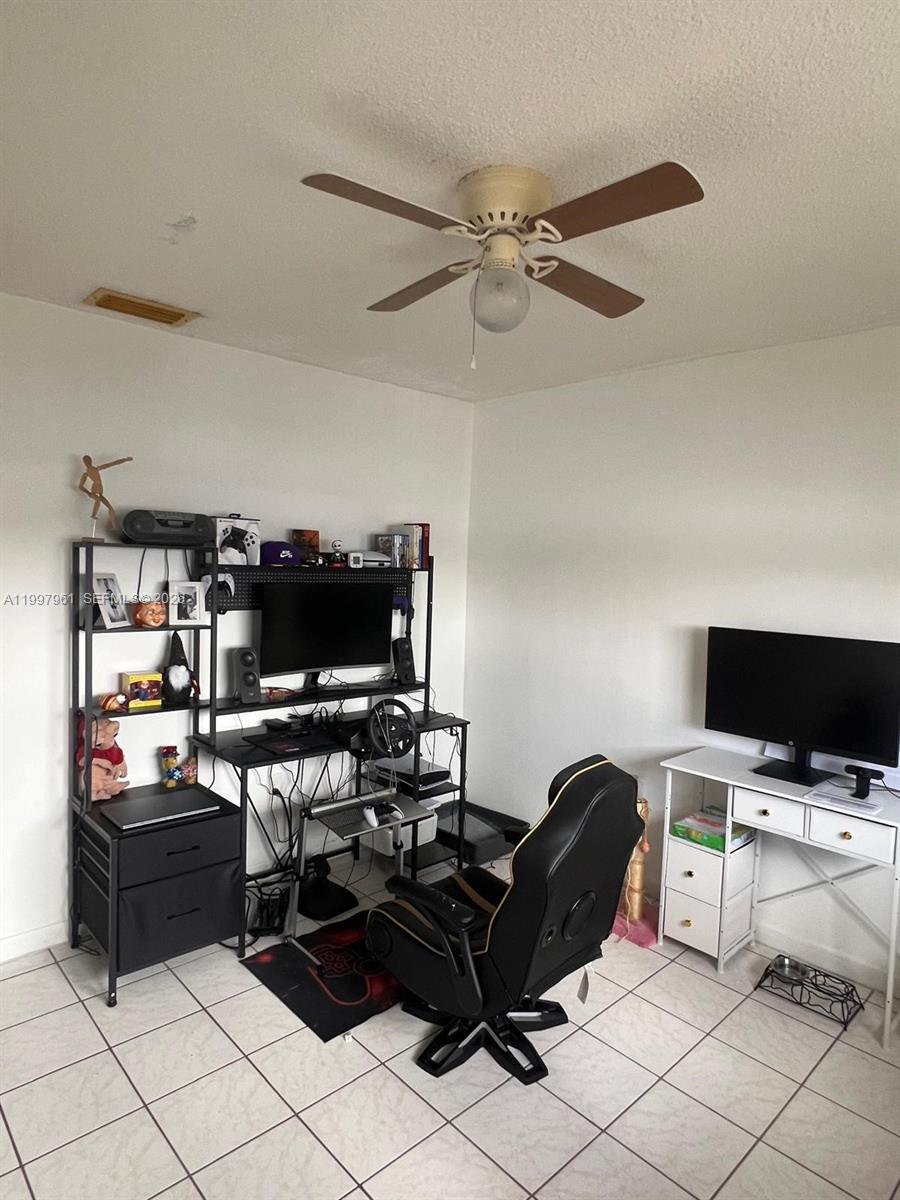 CARMEL TOWNHOMES CONDO - Residential