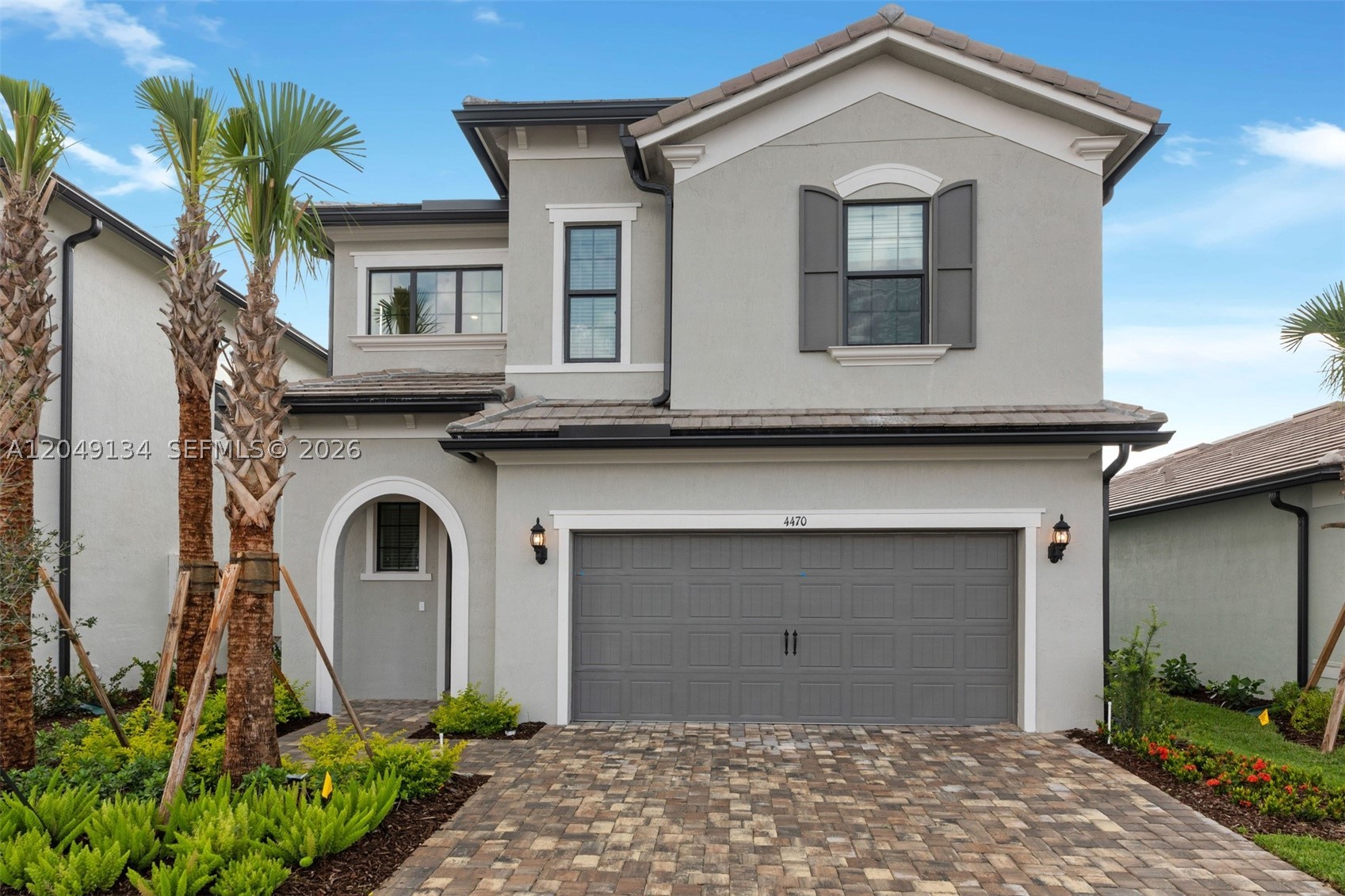 OAK TREE PROPERTY REDEVEL - Residential Lease