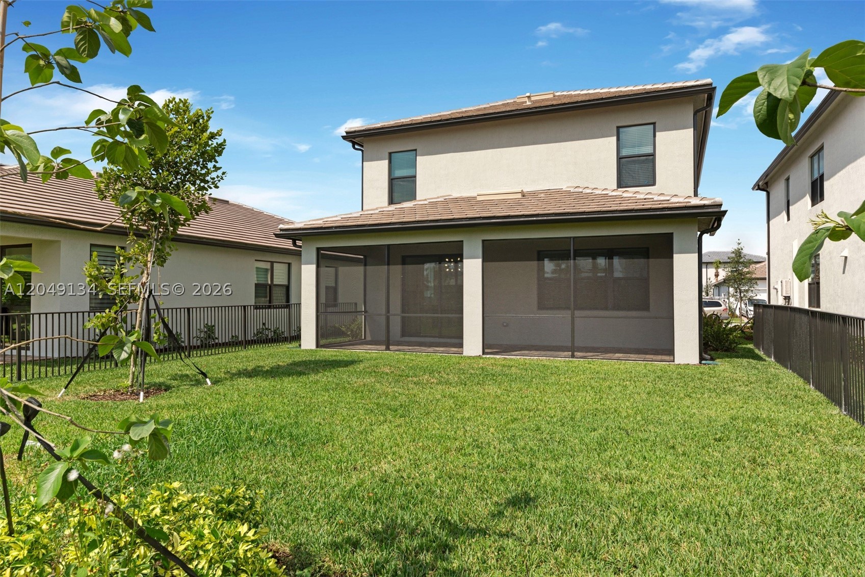 OAK TREE PROPERTY REDEVEL - Residential Lease