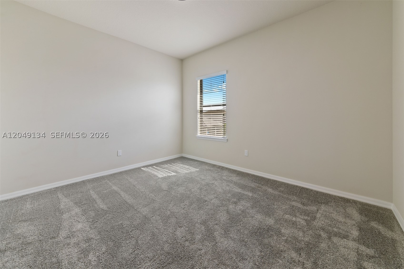 OAK TREE PROPERTY REDEVEL - Residential Lease