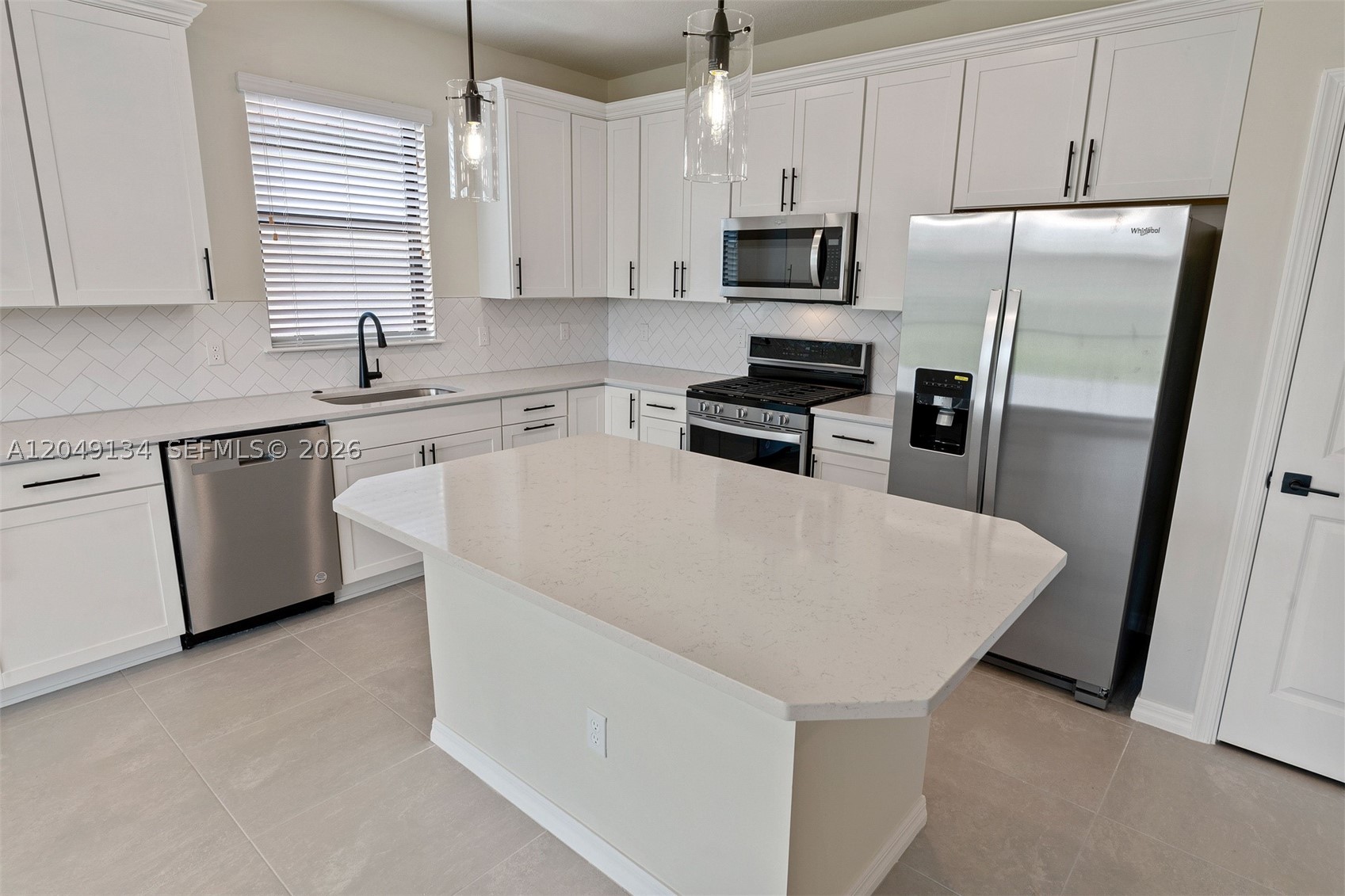OAK TREE PROPERTY REDEVEL - Residential Lease