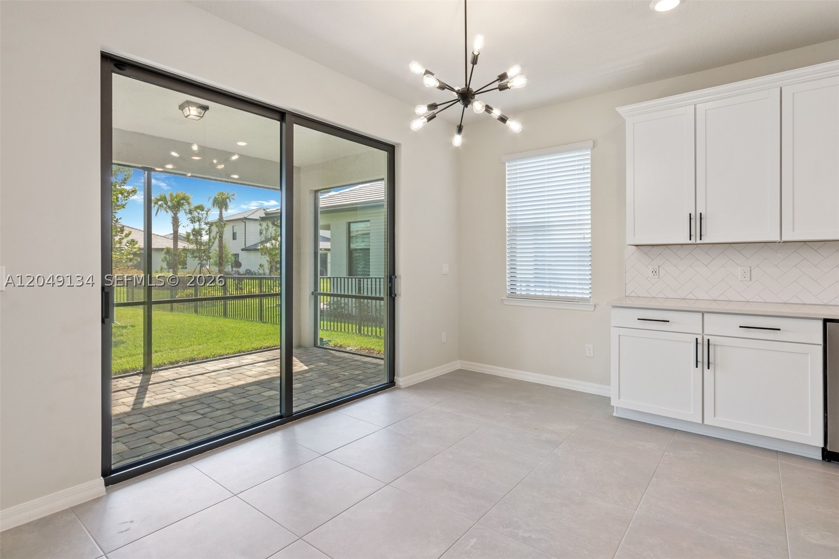 OAK TREE PROPERTY REDEVEL - Residential Lease