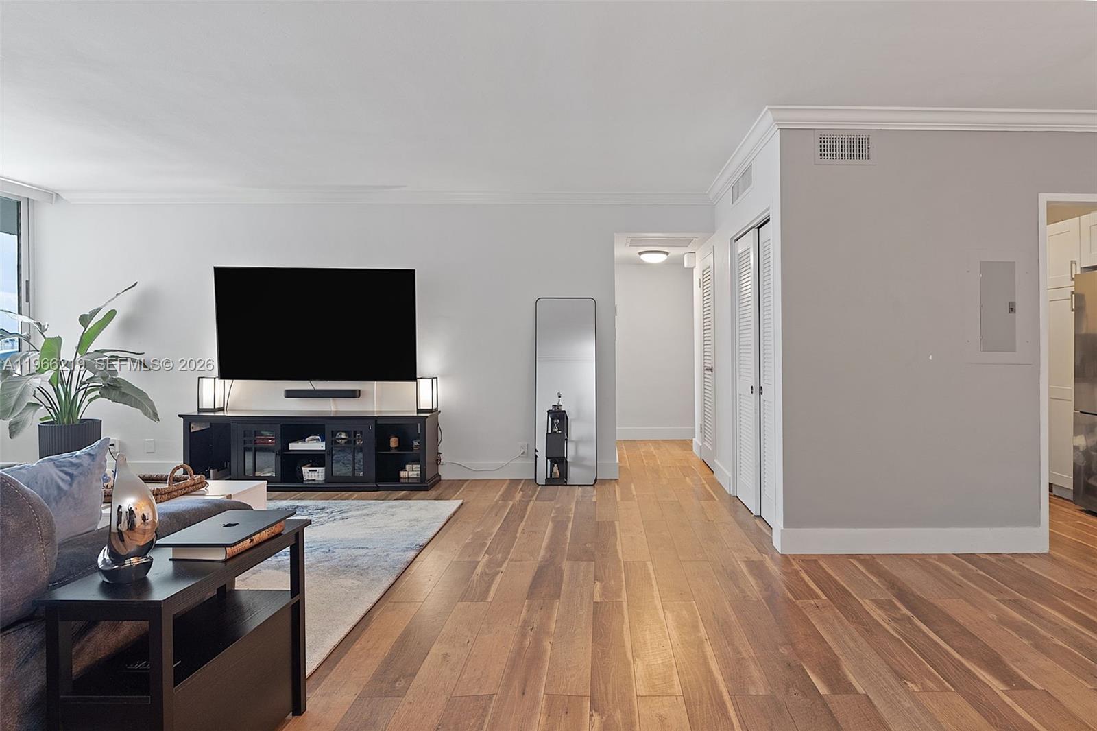 MIRADOR 1200 CONDO - Residential
