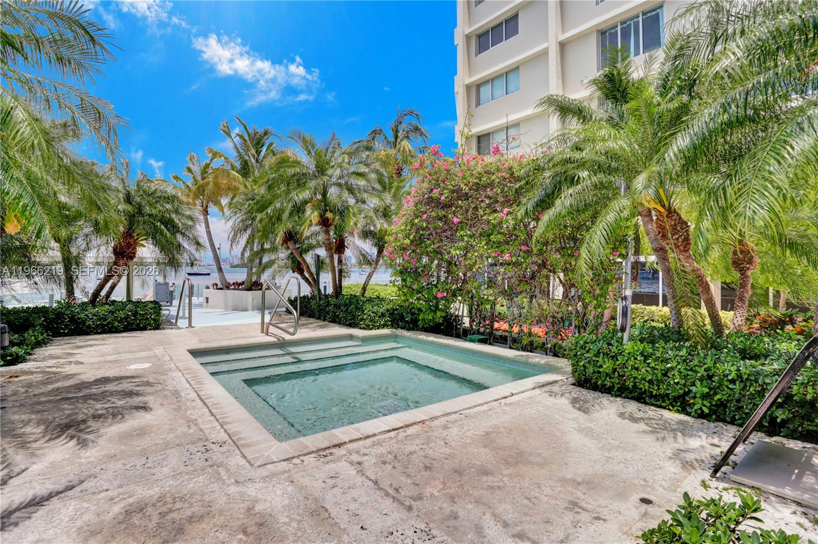 MIRADOR 1200 CONDO - Residential