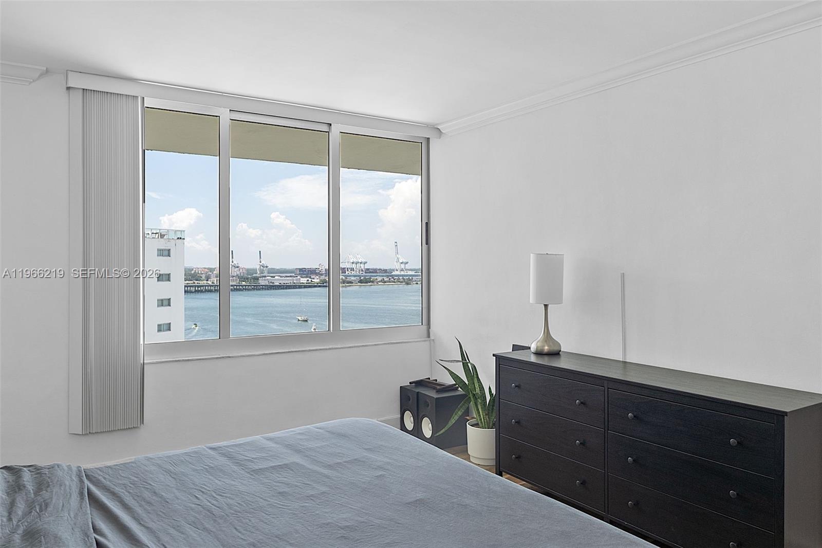 MIRADOR 1200 CONDO - Residential