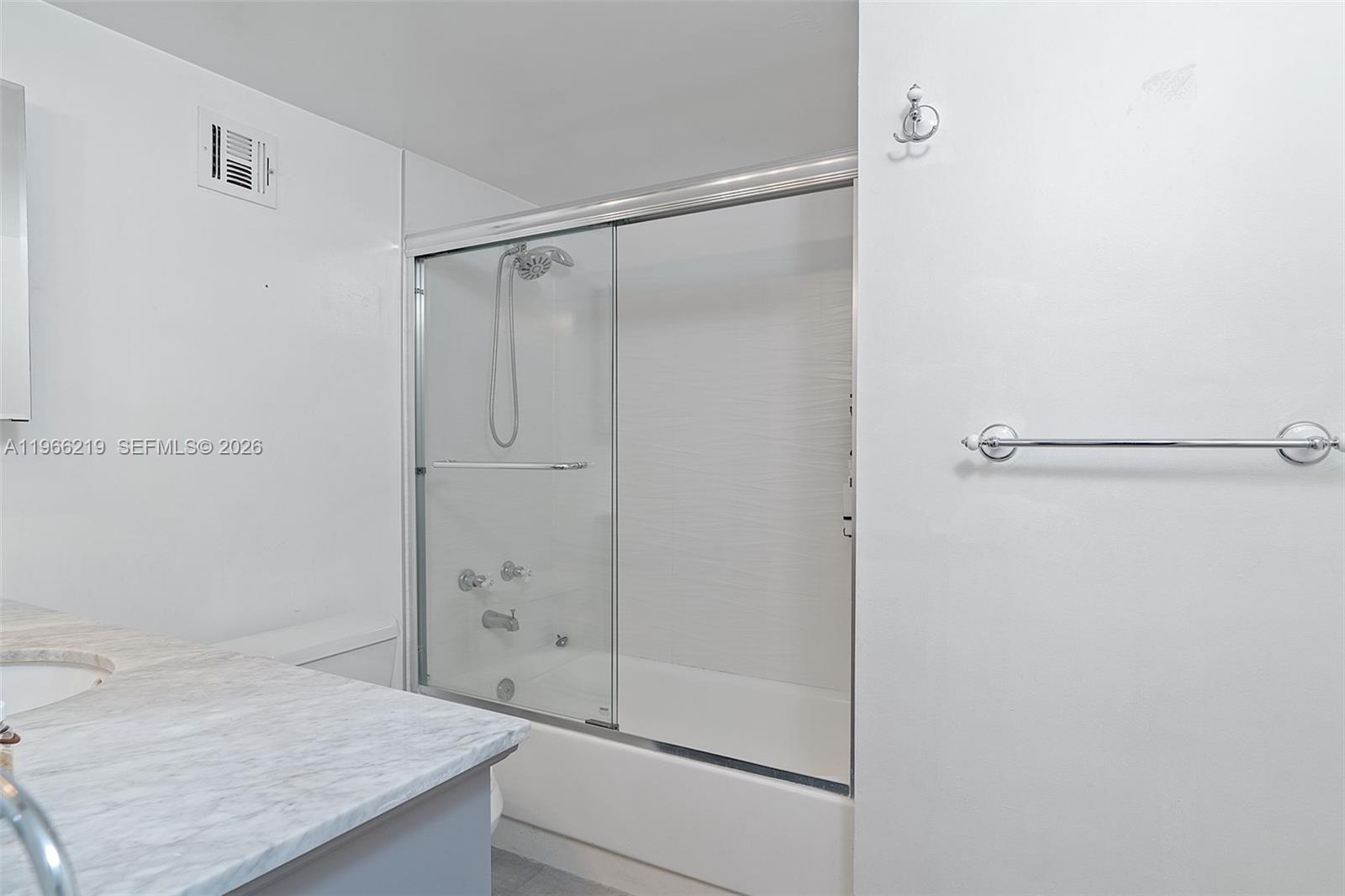 MIRADOR 1200 CONDO - Residential