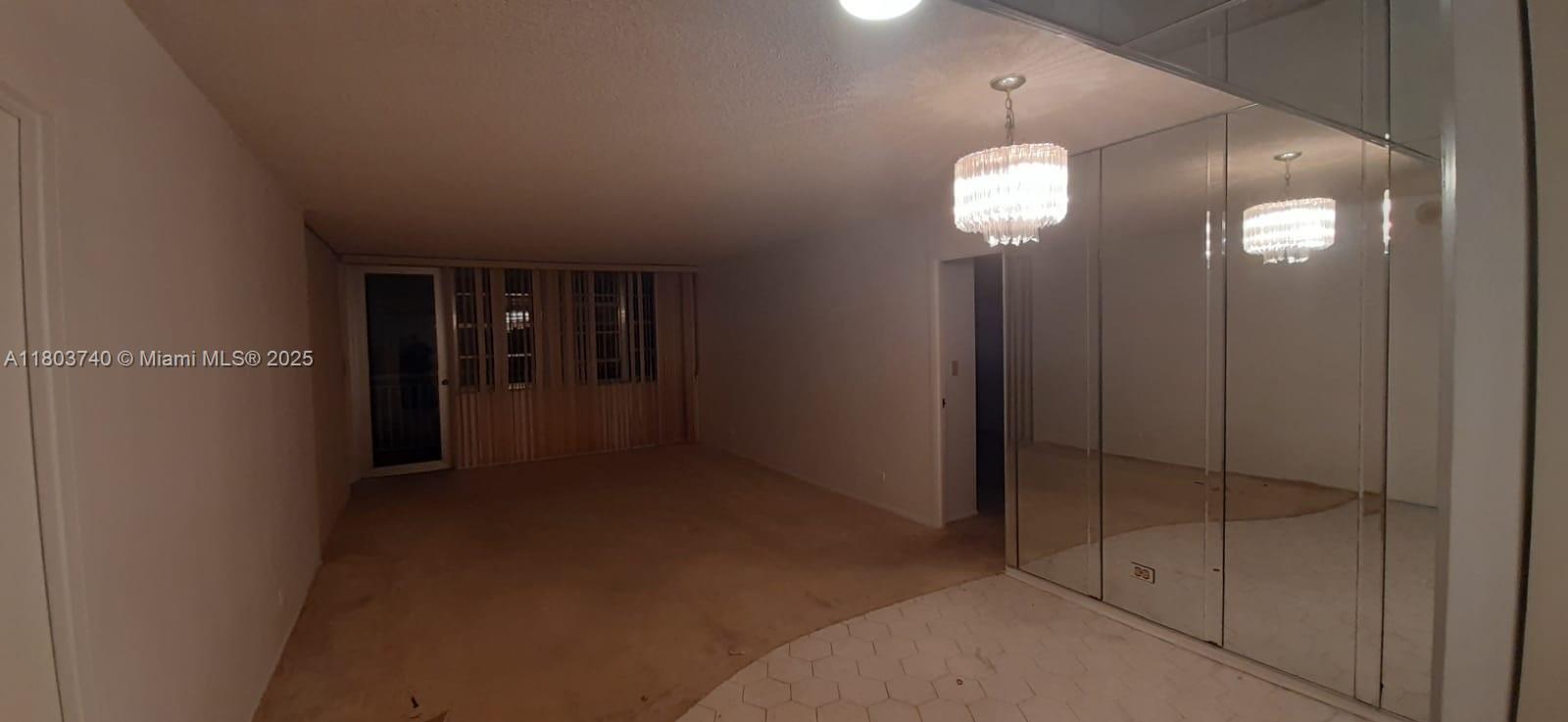 WINSTON TOWERS 200 - Residential