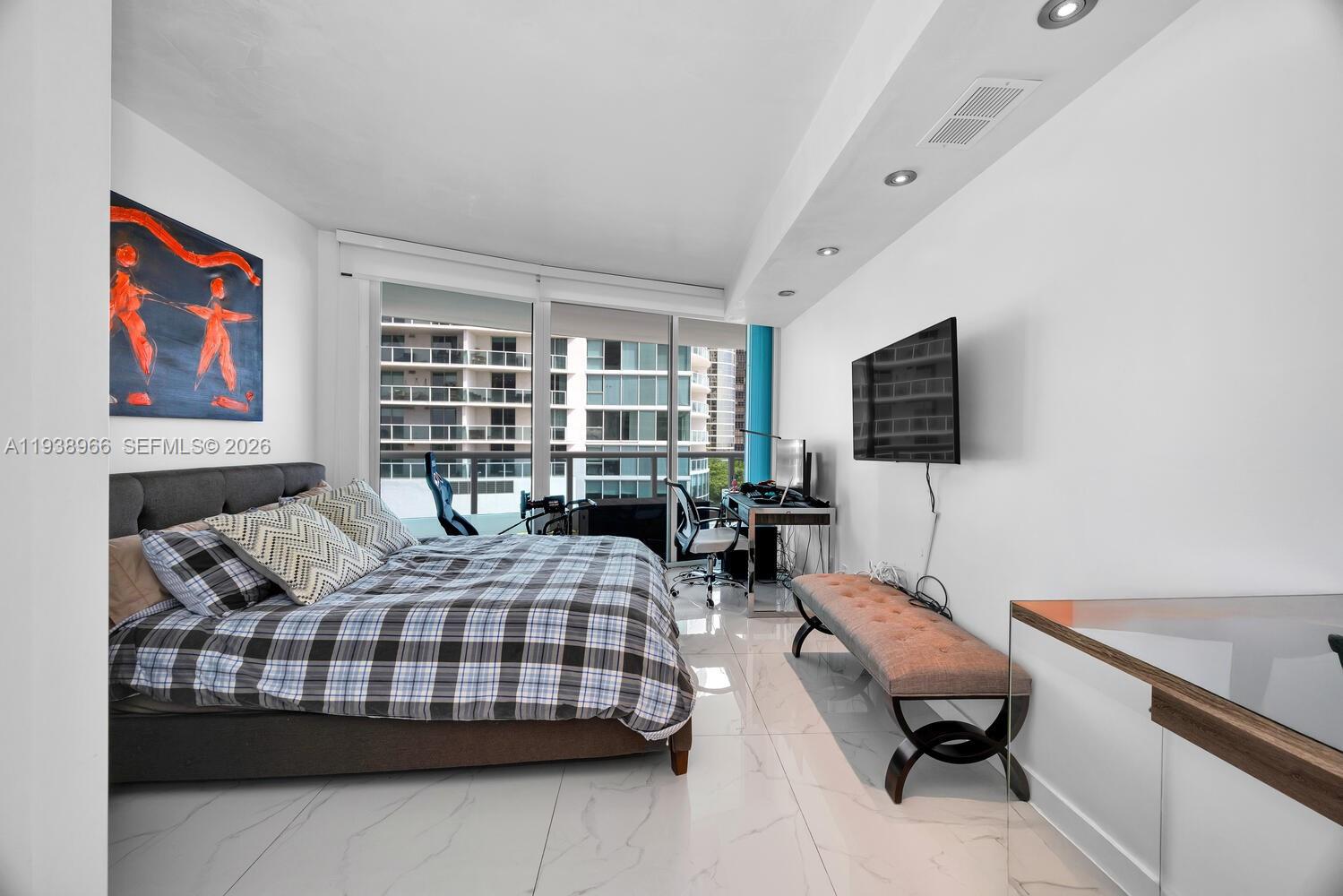 BRISTOL TOWER CONDO - Residential