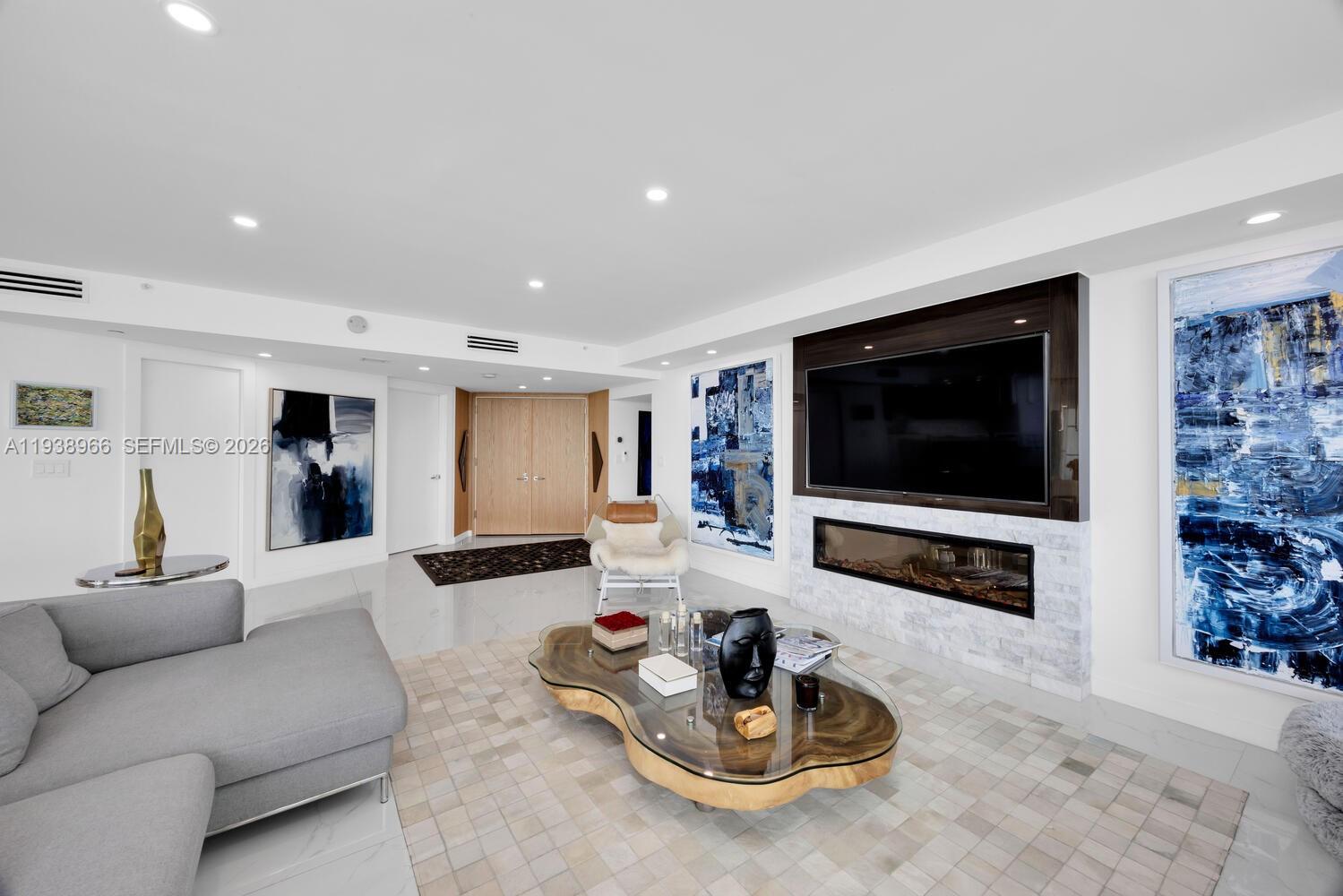 BRISTOL TOWER CONDO - Residential