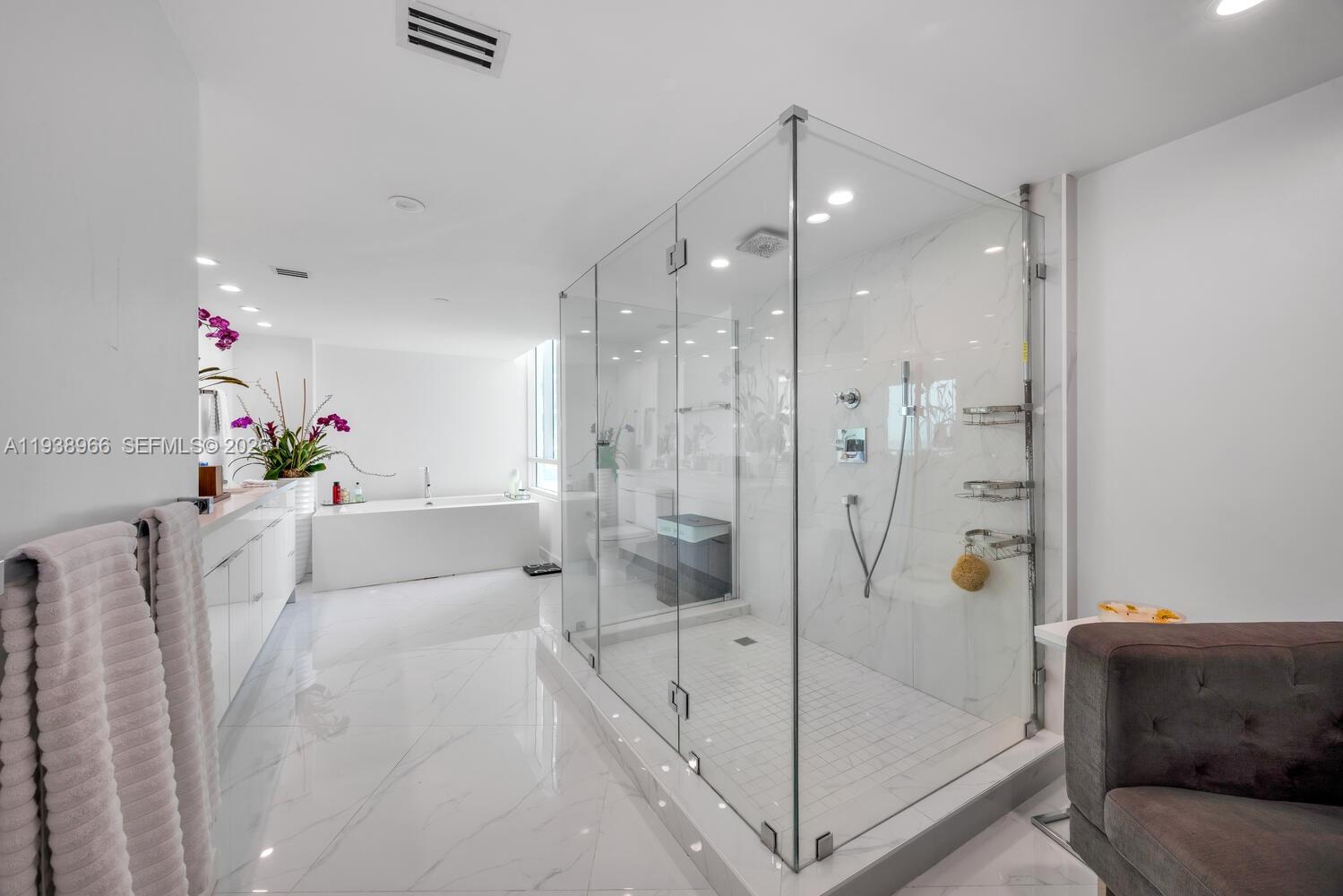 BRISTOL TOWER CONDO - Residential