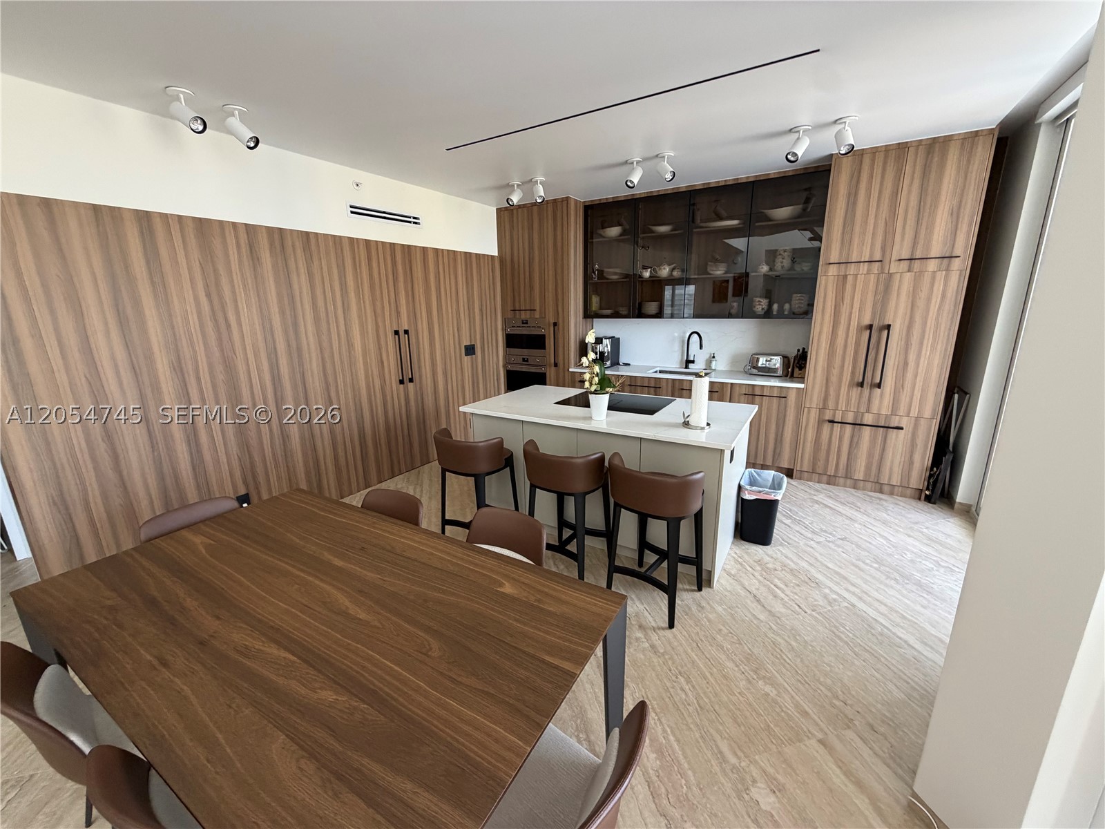 OCEANIA I CONDO - Residential Lease