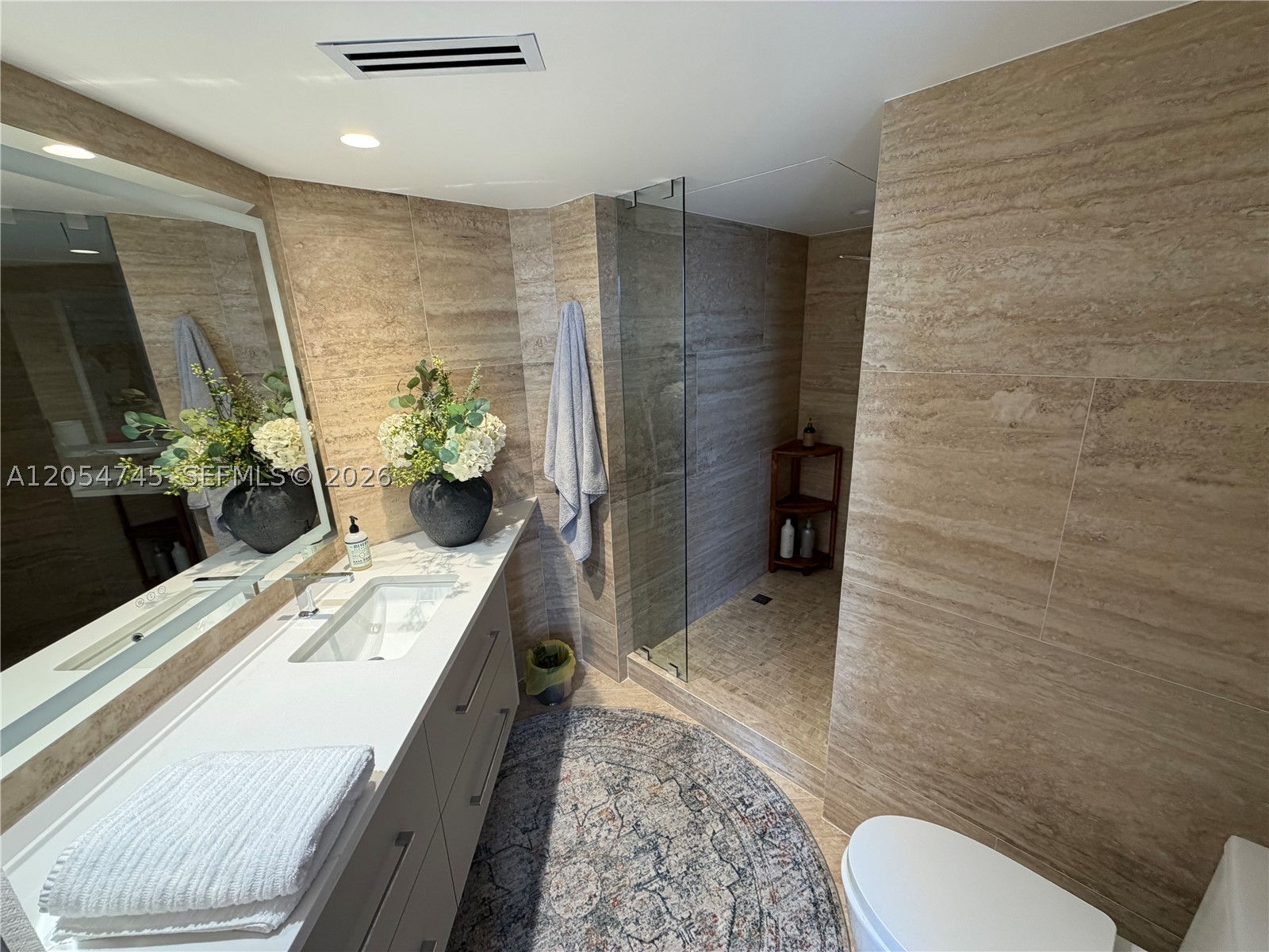 OCEANIA I CONDO - Residential Lease