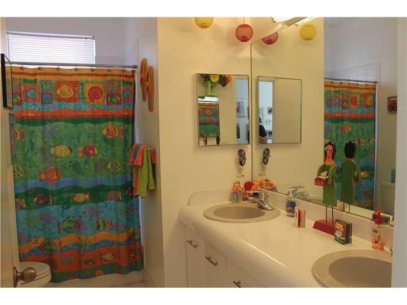 KENSINGTON 146-39 B - Residential
