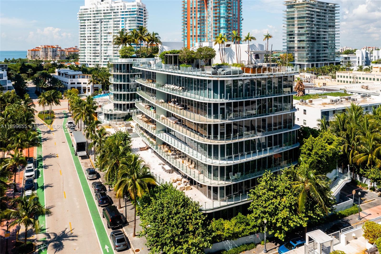 ONE OCEAN CONDO - Residential