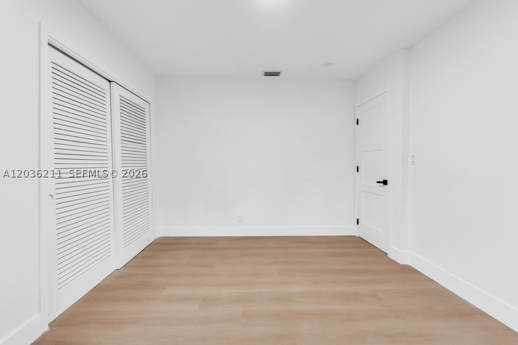 HOLLYWOOD LAKES SECTION - Residential