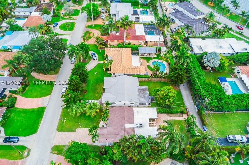HOLLYWOOD LAKES SECTION - Residential