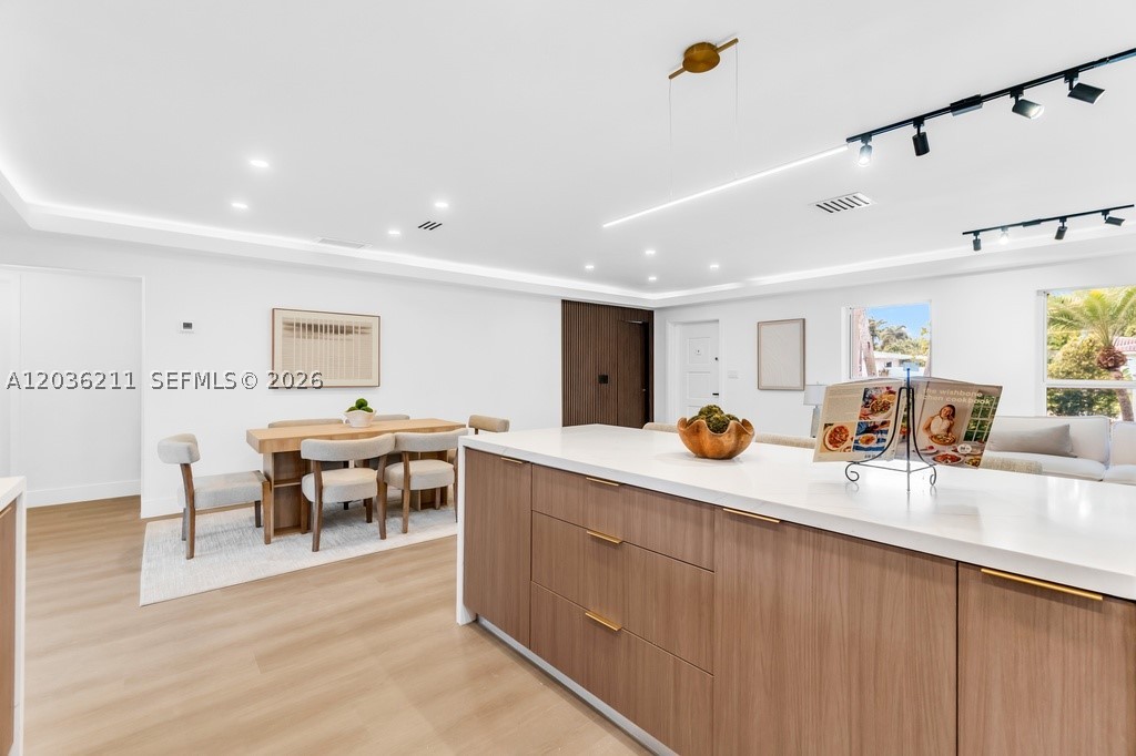 HOLLYWOOD LAKES SECTION - Residential