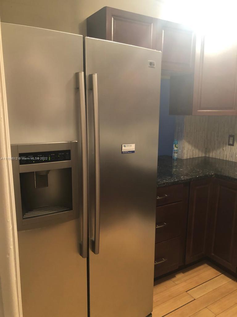 LIVE OAK 7 OF PINE ISLAND - Residential Lease