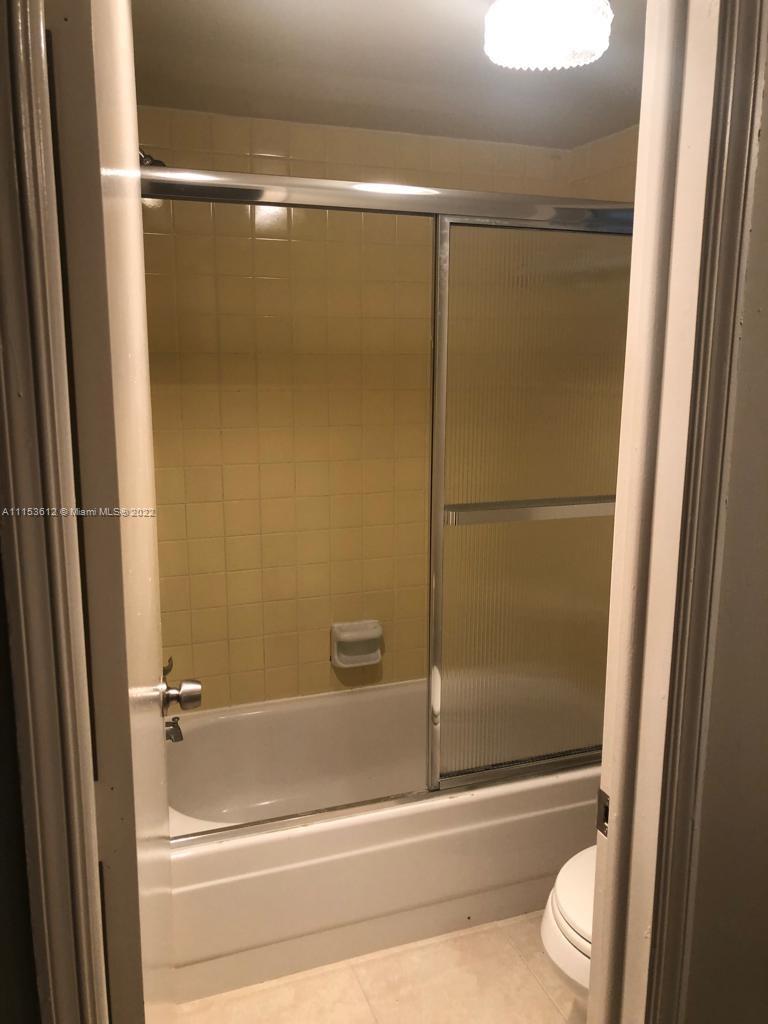 LIVE OAK 7 OF PINE ISLAND - Residential Lease
