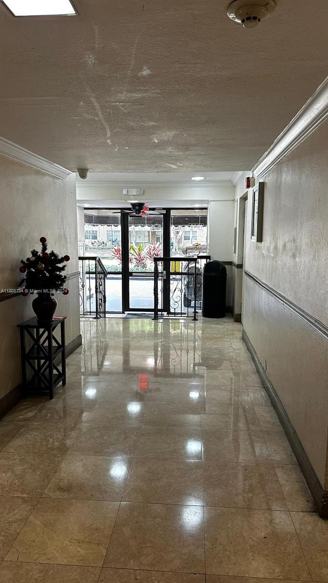 BAYVIEW PALMS CONDO - Residential Lease