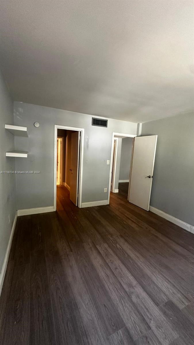 Welcome to this stunning, fully renovated 1-bedroom, 1.5-bathroom unit available for rent in a highly desirable area. This bright and spacious home features a private parking space, an open balcony perfect for relaxation, and access to excellent amenities, including a pool and on-site laundry facilities. Qualified tenants are required to provide two months to secure this exceptional rental opportunity. Don't miss out on making this beautiful unit your new home!