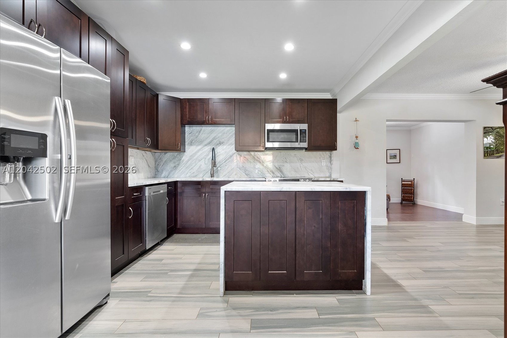HIGHLAND GARDENS - Residential