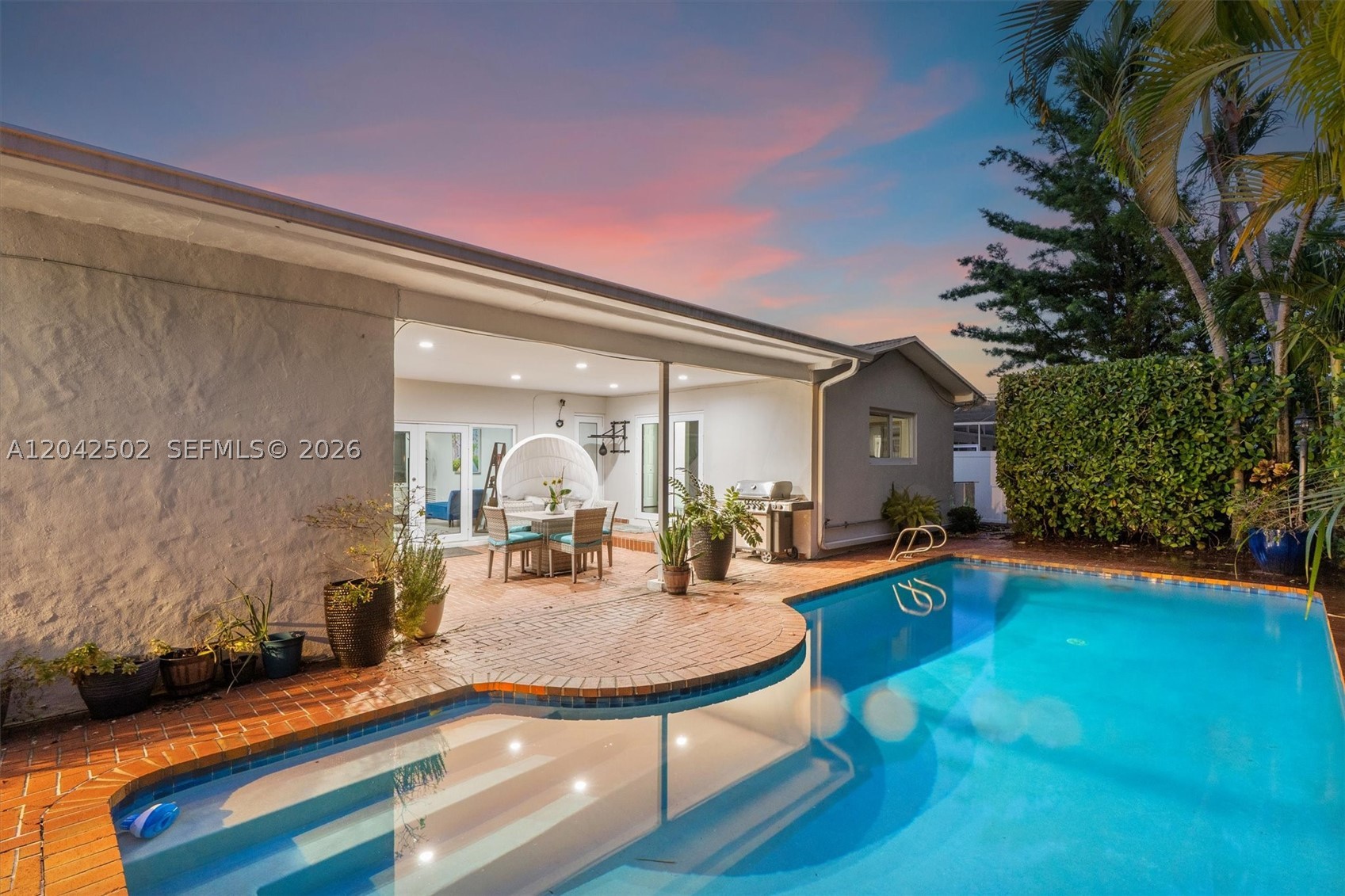 HIGHLAND GARDENS - Residential