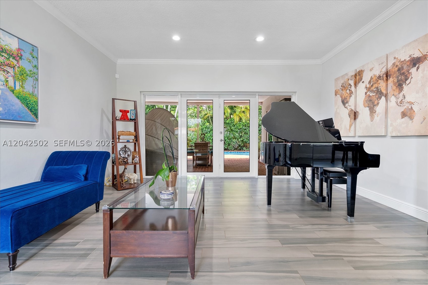 HIGHLAND GARDENS - Residential