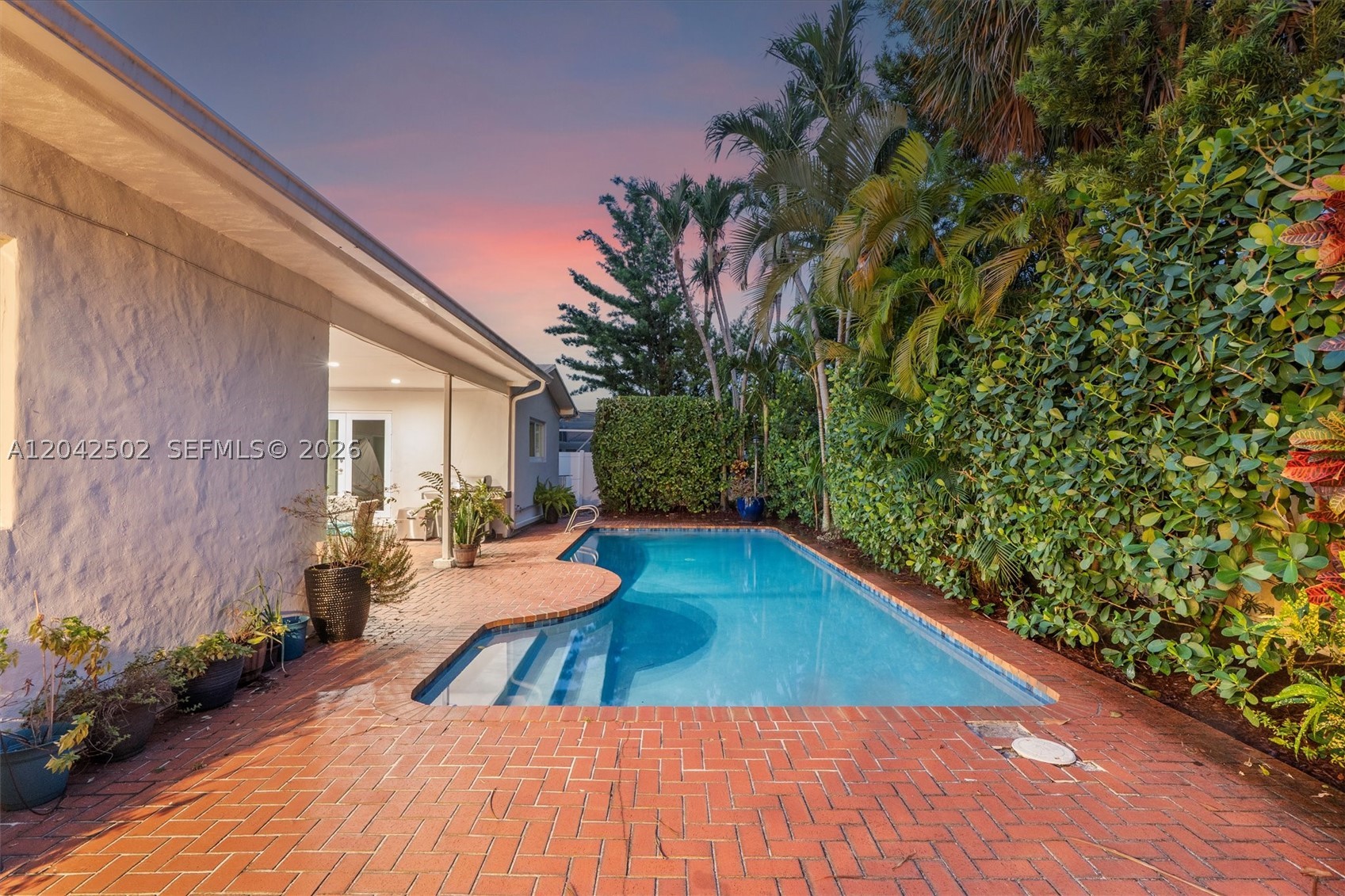 HIGHLAND GARDENS - Residential