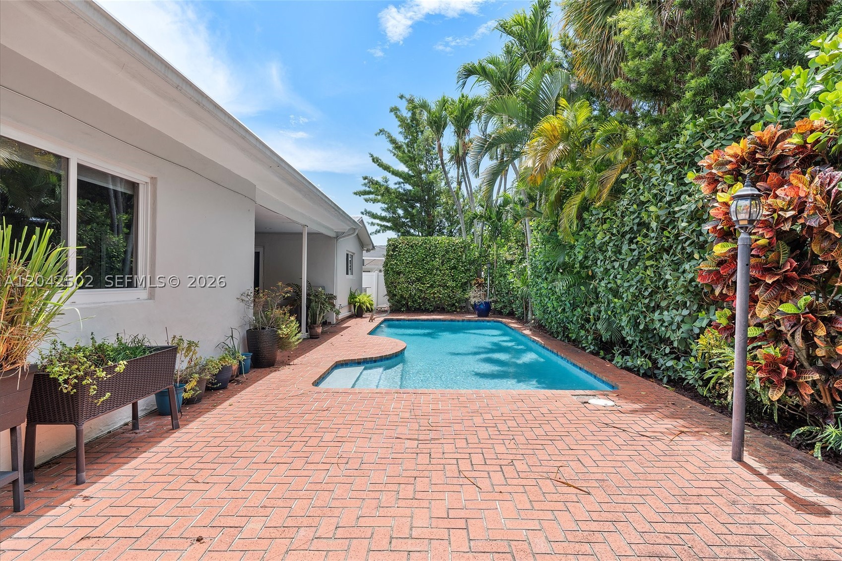 HIGHLAND GARDENS - Residential