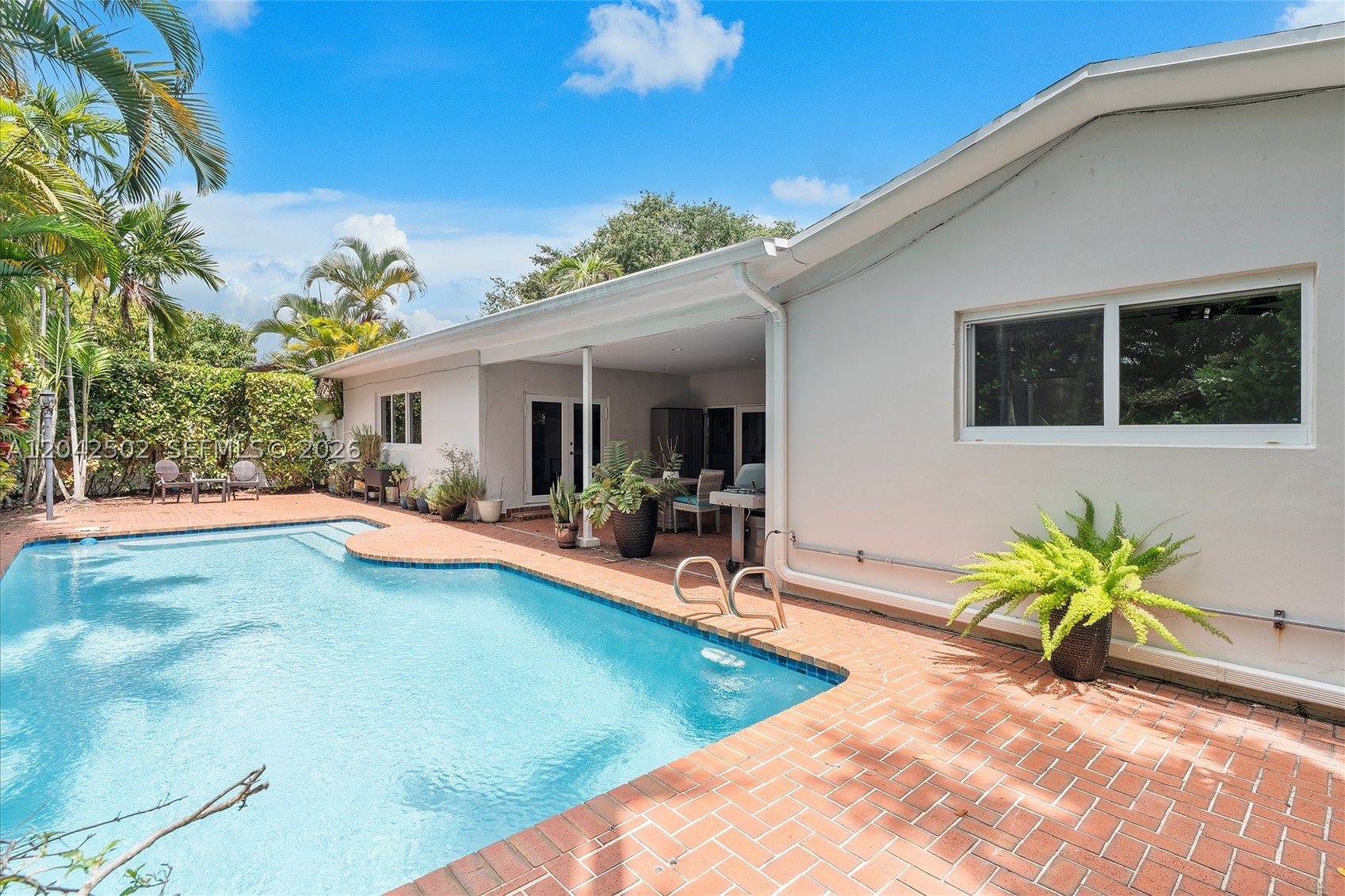 HIGHLAND GARDENS - Residential
