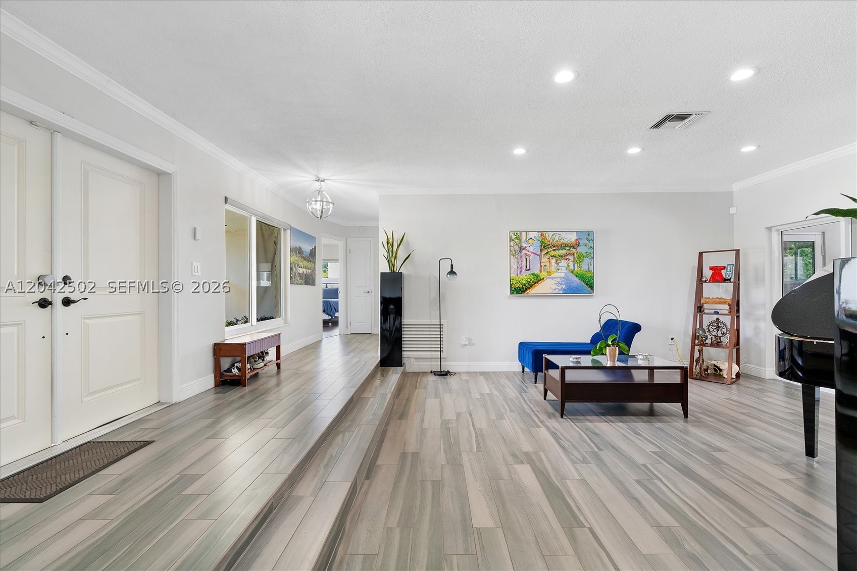 HIGHLAND GARDENS - Residential