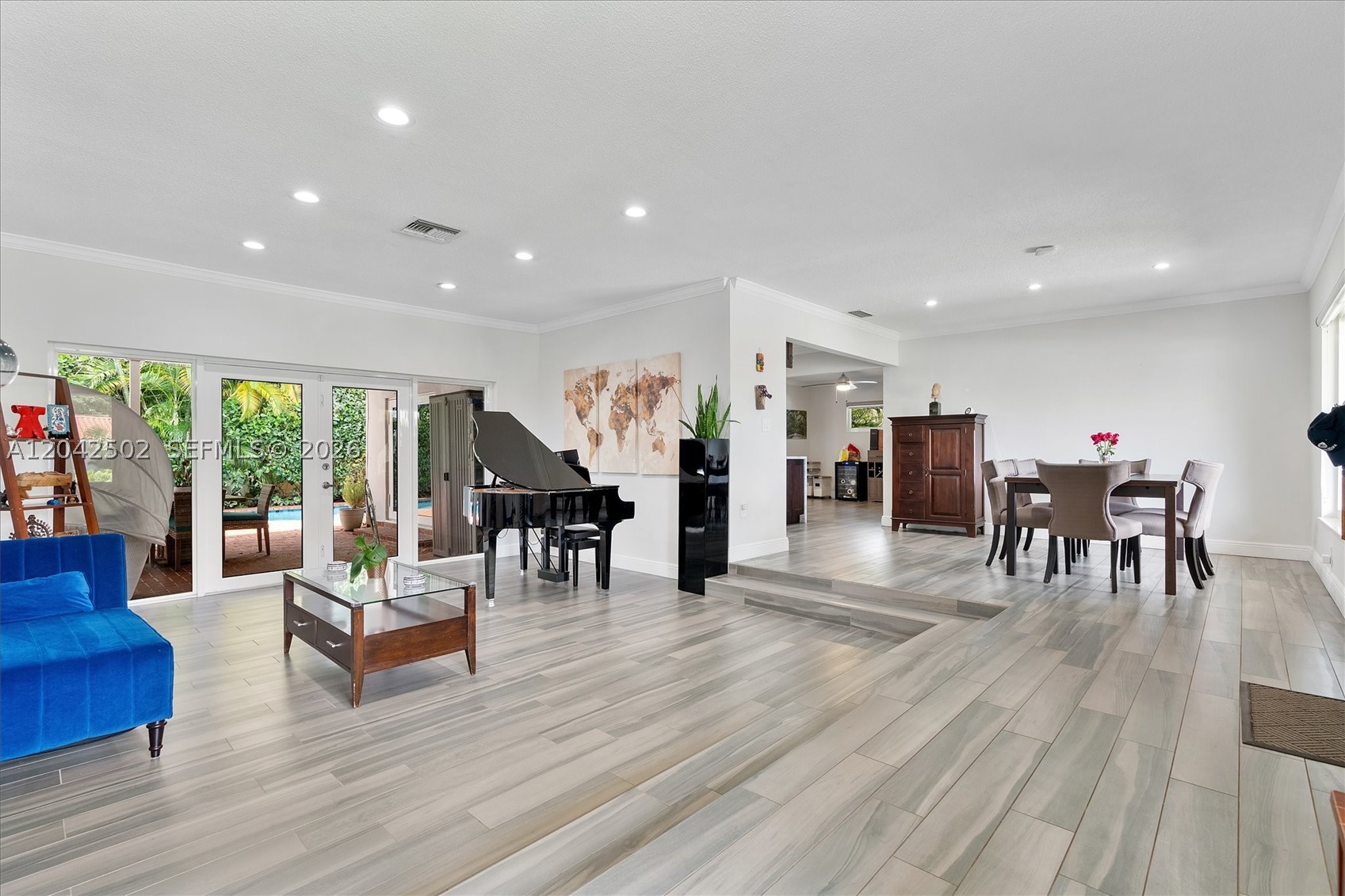 HIGHLAND GARDENS - Residential