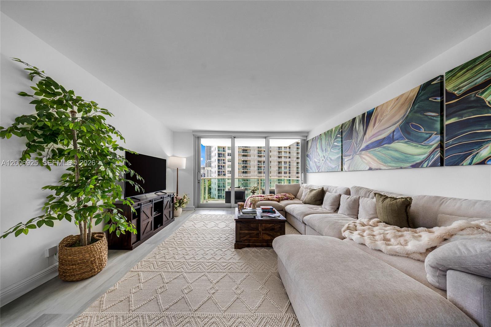 MIRADOR 1000 CONDO - Residential