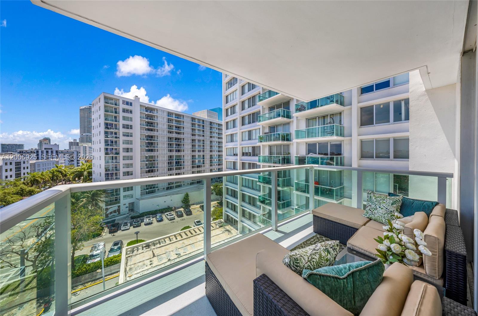 MIRADOR 1000 CONDO - Residential