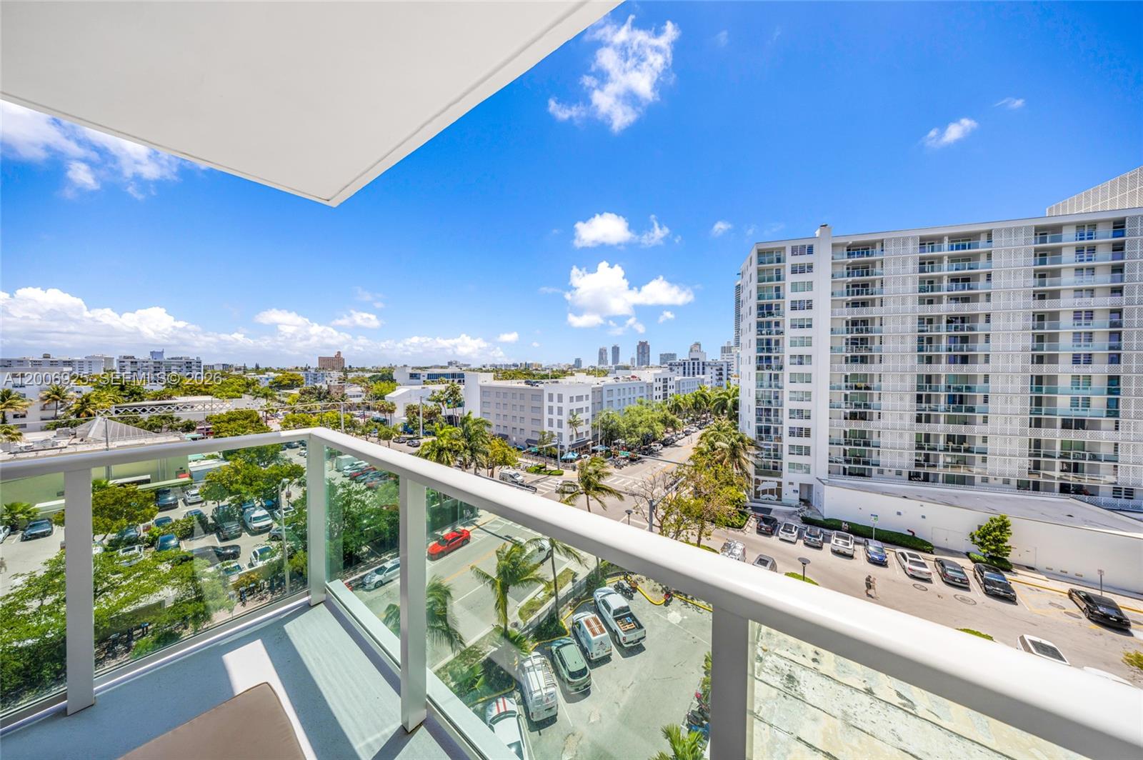 MIRADOR 1000 CONDO - Residential