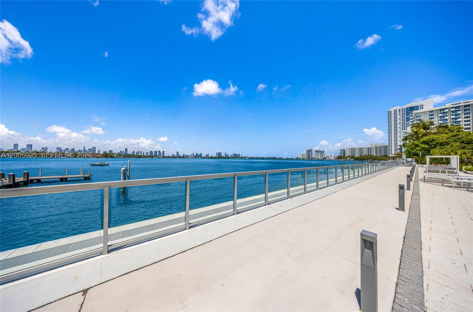MIRADOR 1000 CONDO - Residential