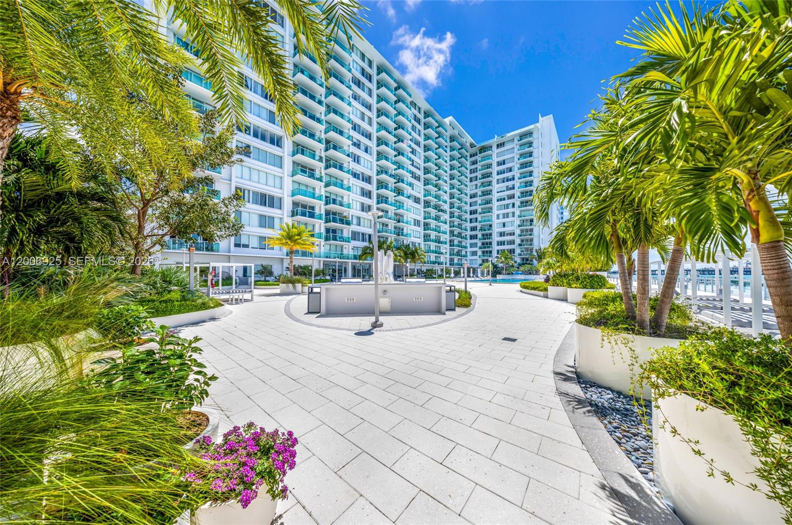 MIRADOR 1000 CONDO - Residential