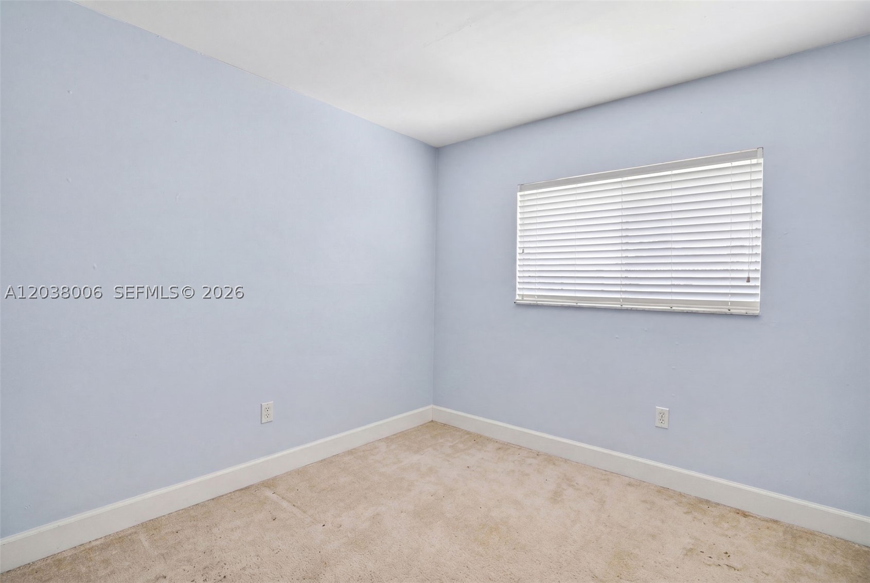 LAGUNA PONDS SEC 2 - Residential Lease